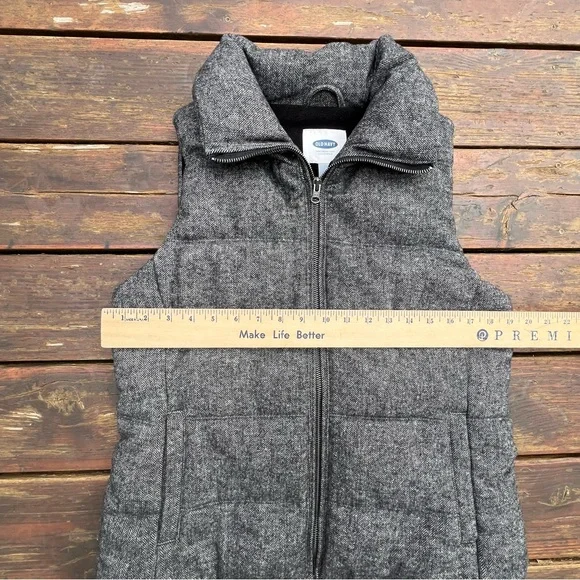 OLD NAVY GRAY HERRINGBONE WOOL BLEND PUFFER VEST SIZE MEDIUM - Picture 7 of 9